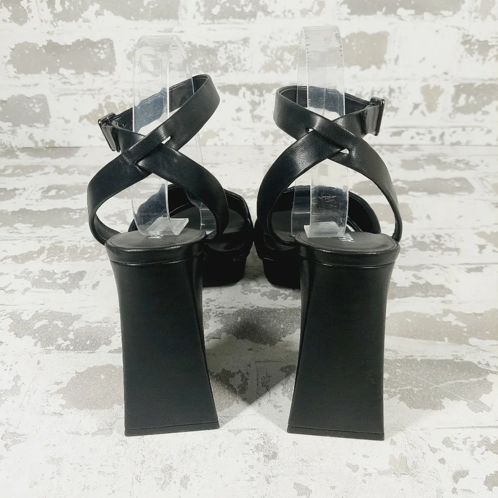 New Abound Tracy Black Faux Leather Block Heel Retro Platform Sandals H465